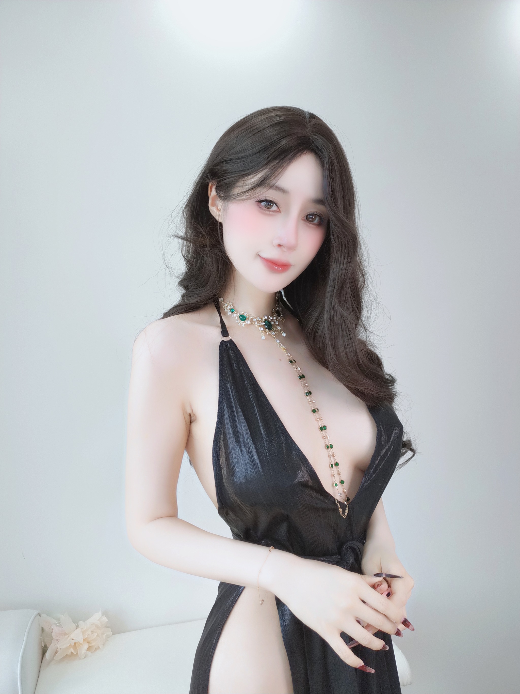 白银81 – NO.199 自摄Vol.103 黑丝礼裙[122P8V]-XikXak
